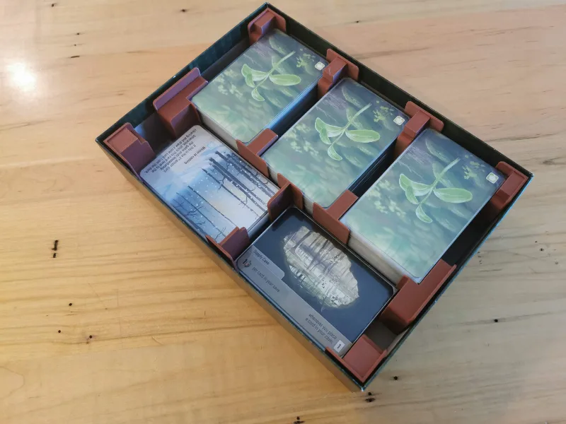 Forest Shuffle Board Game Insert- Sleeves, No Lift