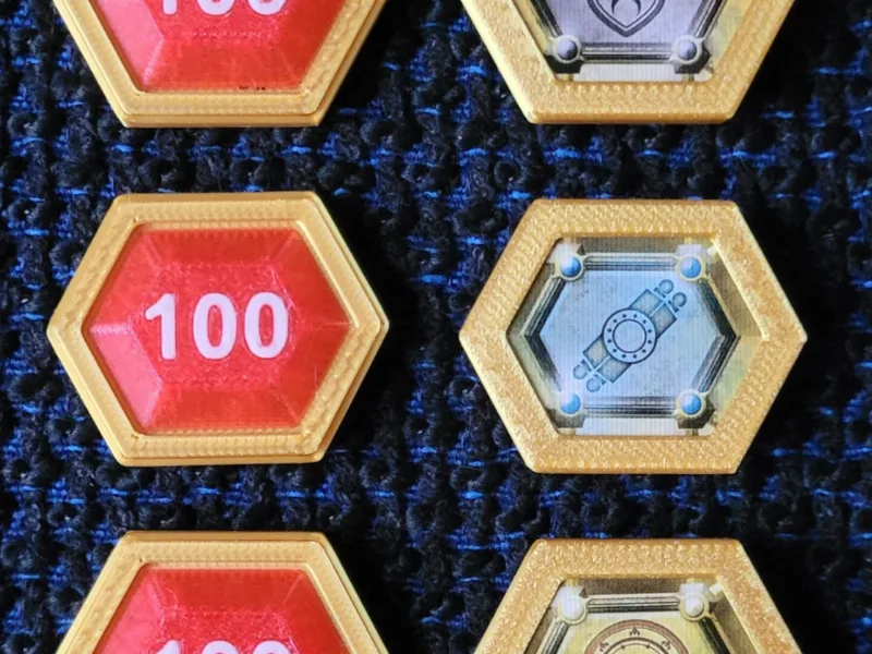 Token protector for 100-point tokens for Lords Of Waterdeep