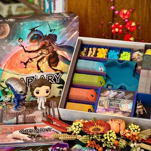 Apiary + Expanding the Hive + Wooden Hibernation– Premium 3D Printable Board Game Insert