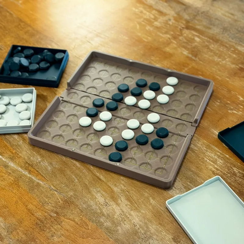 Go 9x9 Travel Board w/pieces - Traditional Styling
