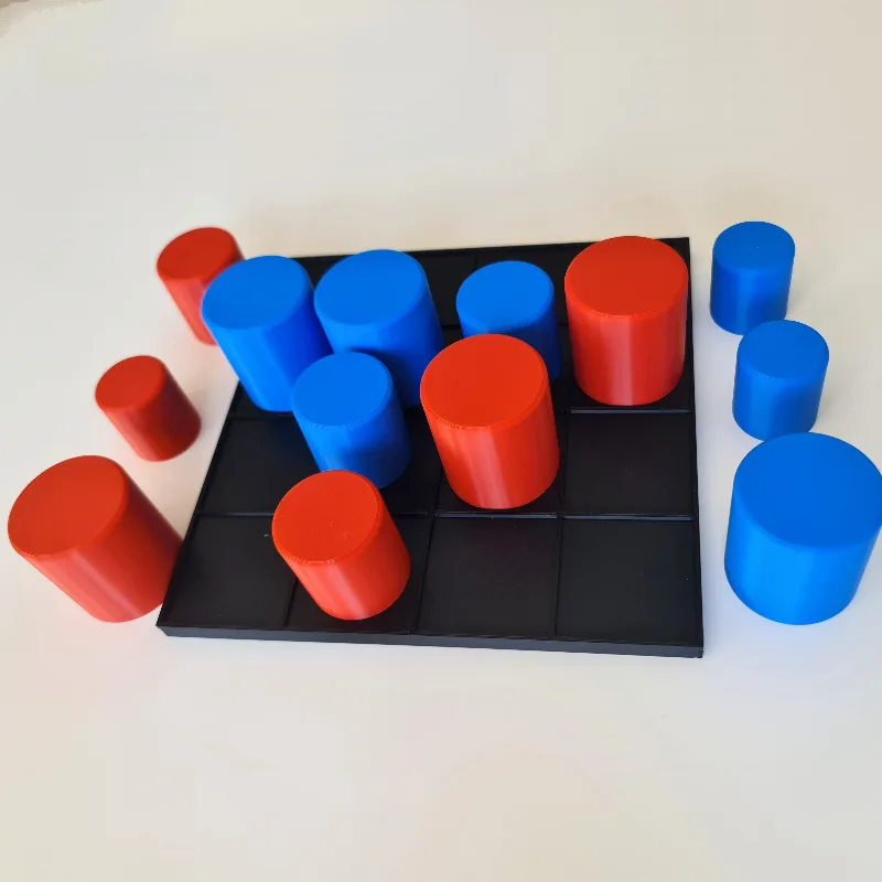 Gobblet - Strategic Stacking Game
