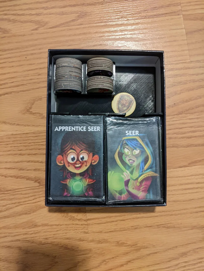 One Night Ultimate Werewolf with Daybreak Organizer, One Night Ultimate Vampire organizer