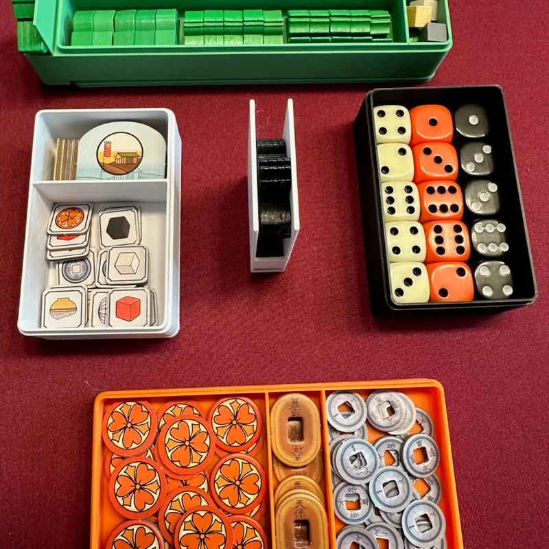 The White Castle insert (supports sleeves)