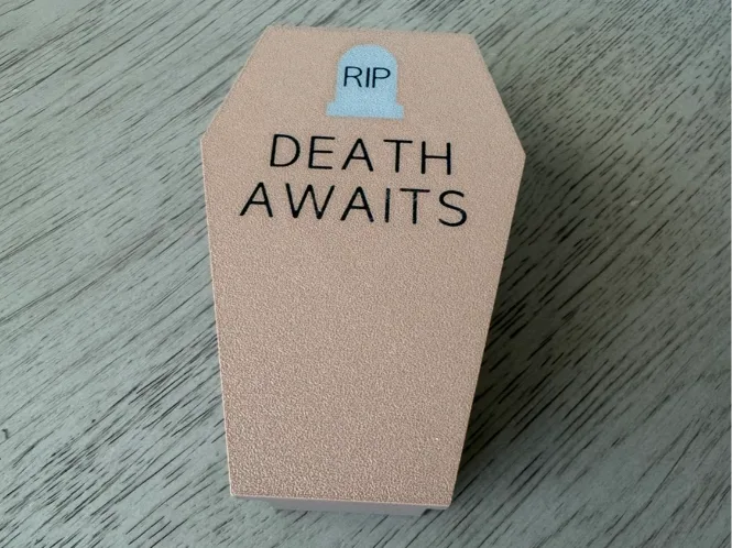 Magic The Gathering Coffin Shaped Card Holder