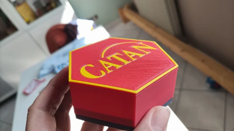Catan player pieces holder