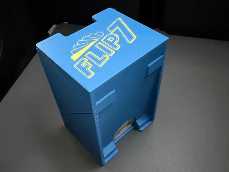 Flip 7 Convertible Deck Box Travel Case