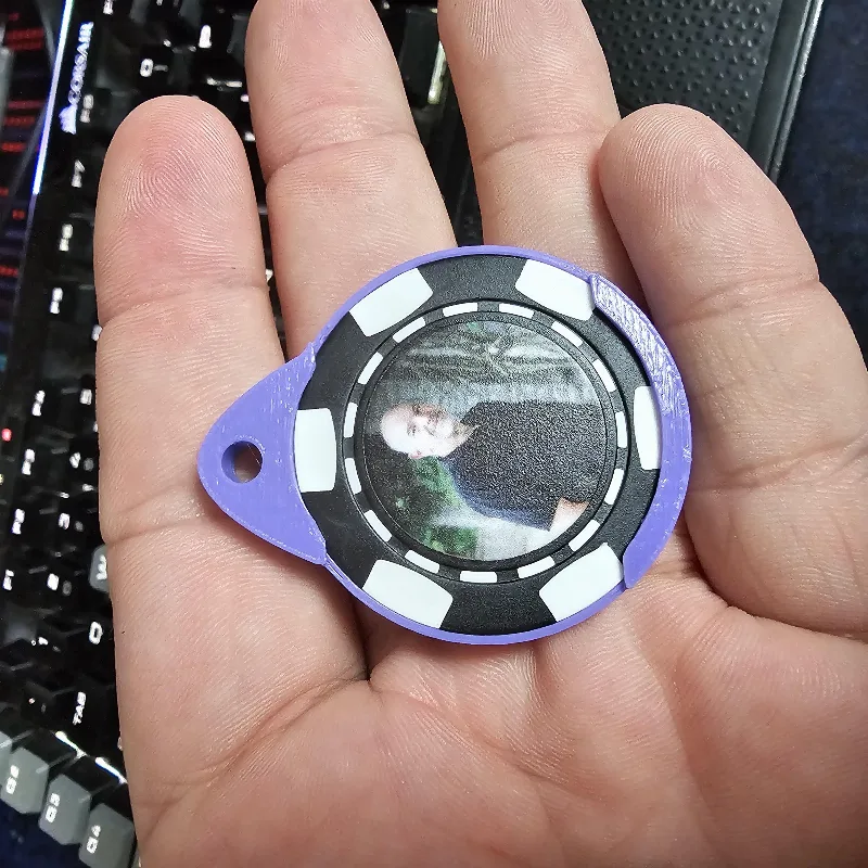 Poker Chip Keychain Holder