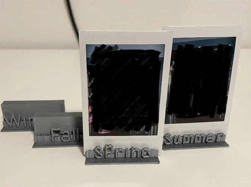 Seasons picture holder