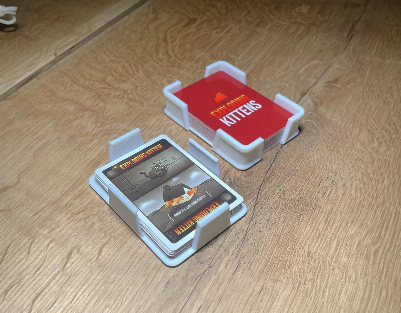 Exploding kittens box - Compact and durable