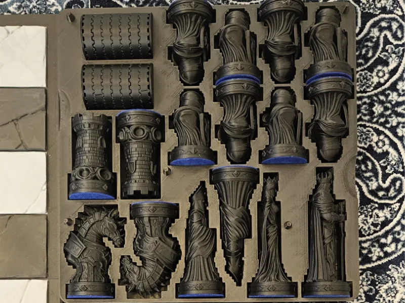 Inner and Outer Boxes for Regnum Chess Set