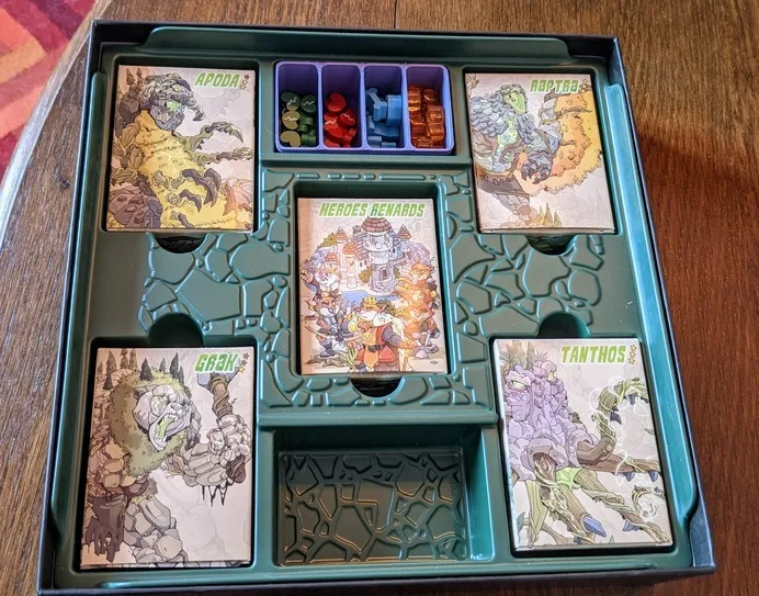 Skulk hollow token tray
