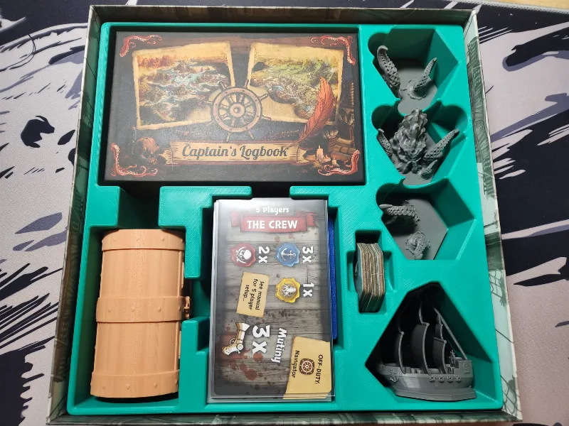 Feed the Kraken Essential Edition insert + sleeves