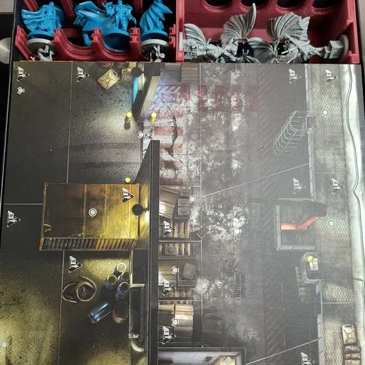 Batman: Gotham City Chronicles Season 3 storage and insert