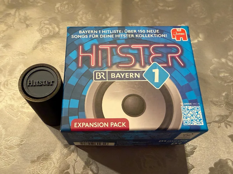 Hitster playing chips / token and case
