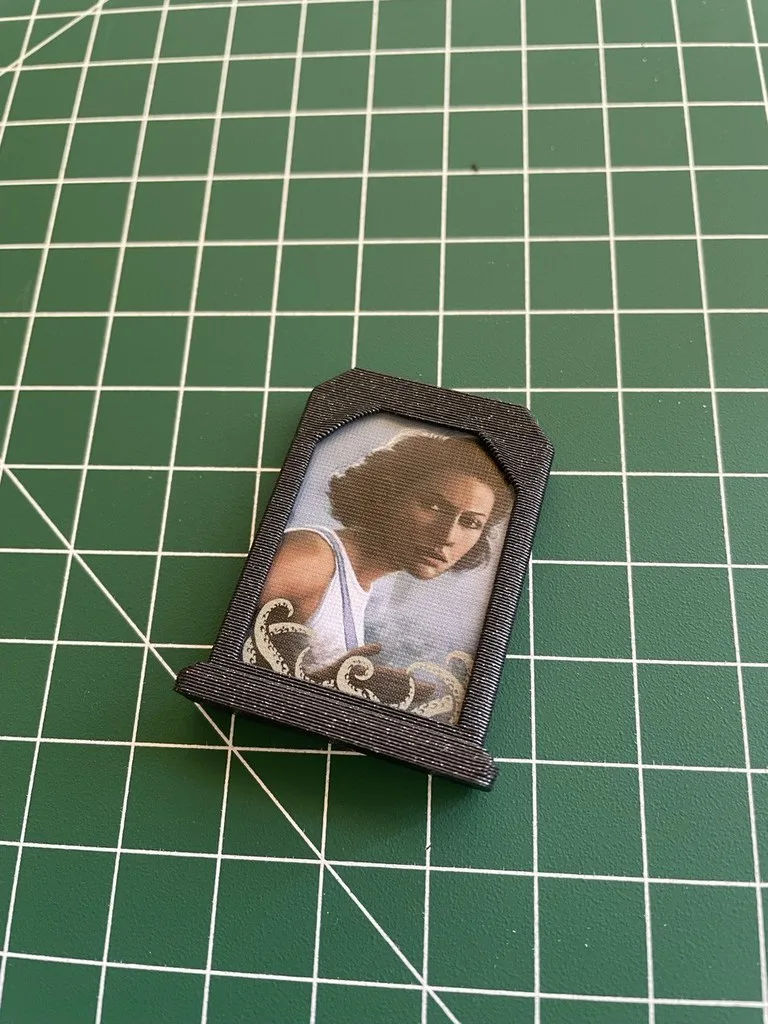 Eldritch Horror Investigator Token Stand - Frame