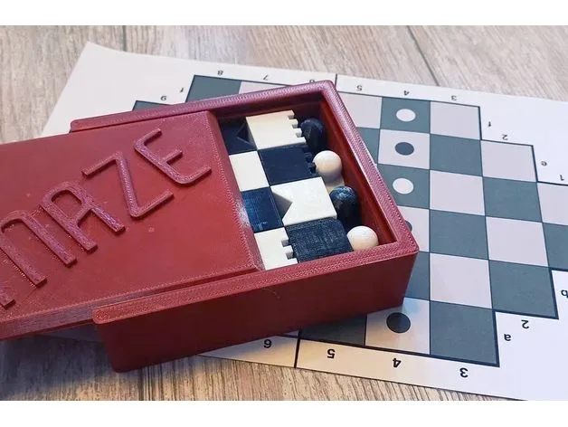 Maze (1982) game pieces