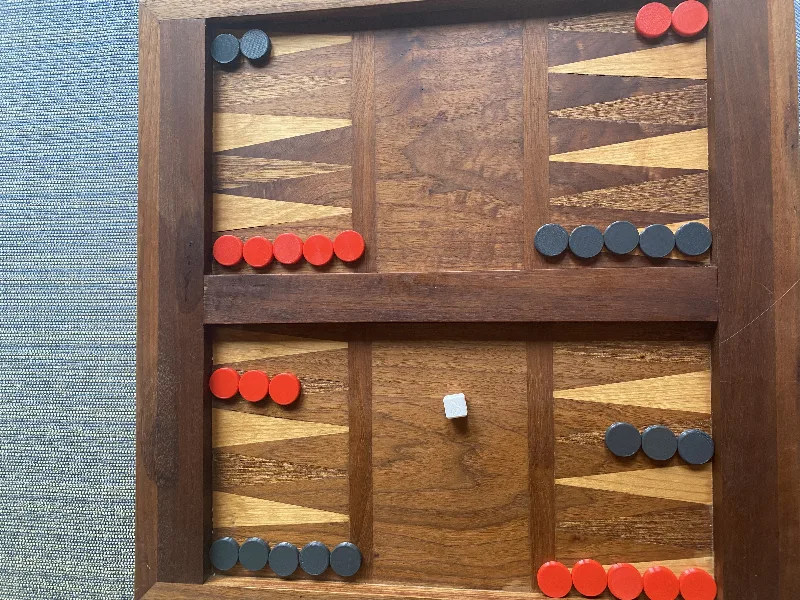 Backgammon Pieces & Pairing Die