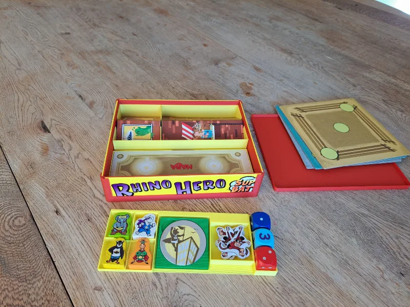 Rhino Hero Super Battle, alternative box to save space