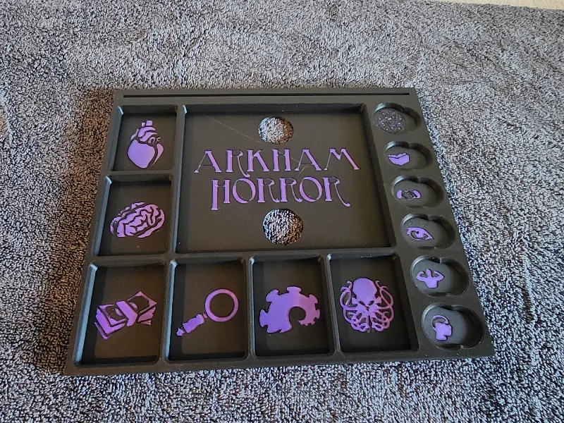 Arkham Horror 3rd Edition tray with inventory