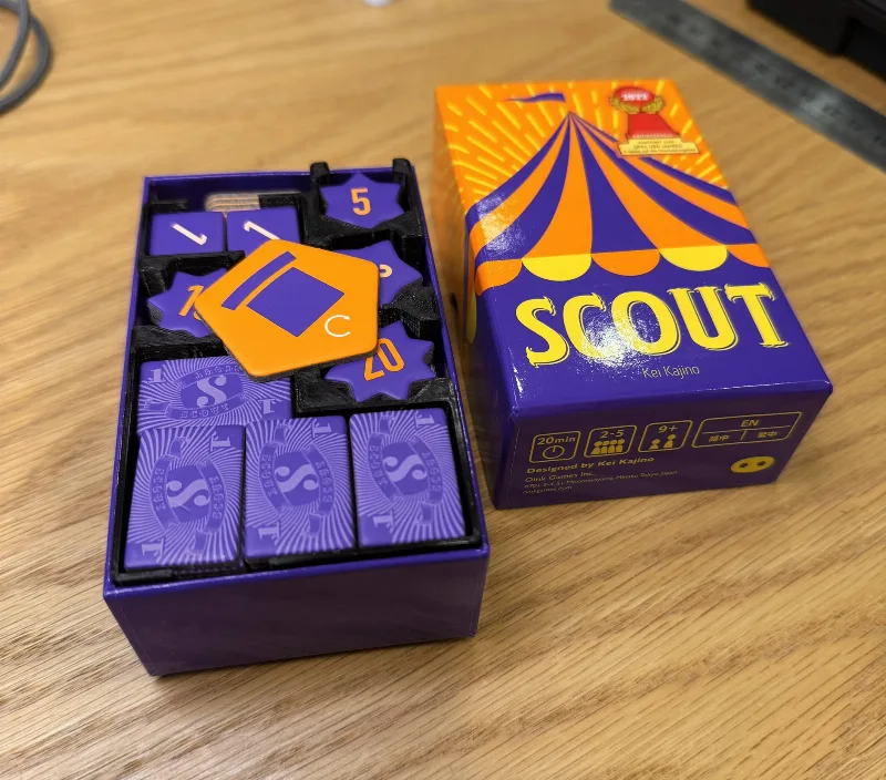 SCOUT insert compatible with sleeved card