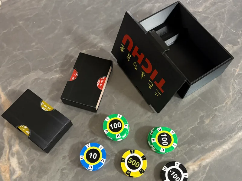 Tichu Organizer and Chips