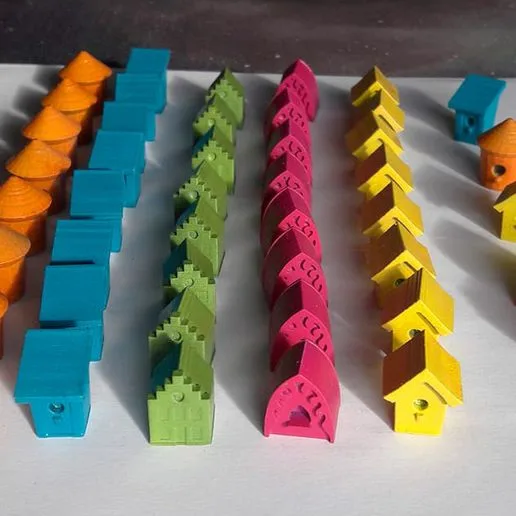 Wingspan 5 birdhouses