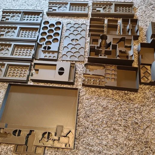 Feudum board game insert / box organizer with individual player trays