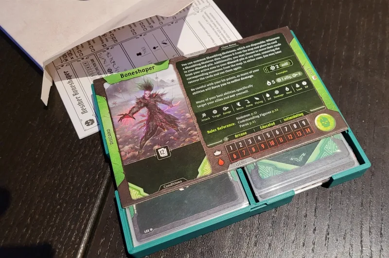 Frosthaven character box insert / organiser