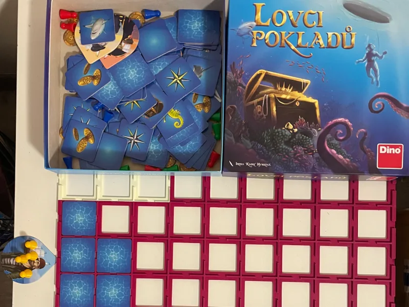 treasure hunter game board