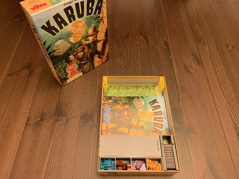 Organizer for vertical storage