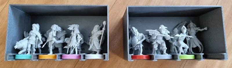 Karak - figurine holder / držák figurek
