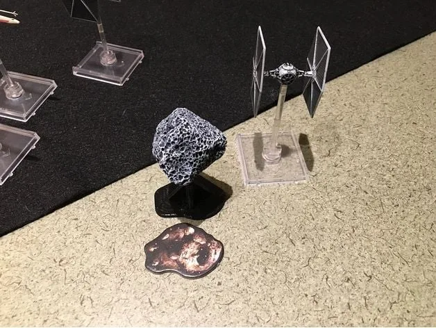 Star Wars X-wing: 3-D asteroid bases