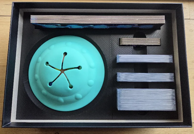 Abducktion + Expansion box insert - sleeved cards