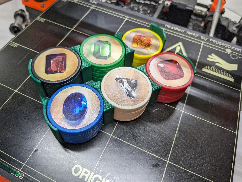 Splendor removable/playable gem tray
