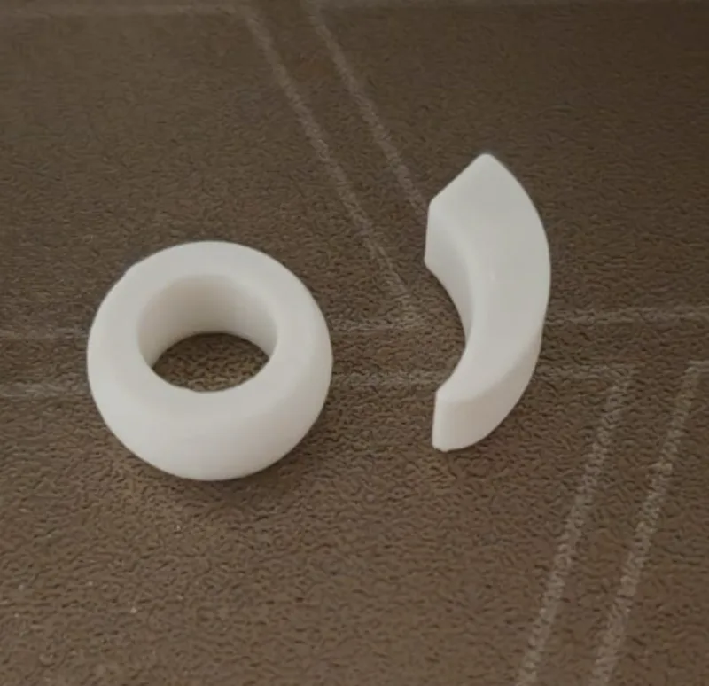 Stone Age game: small teeth and ring