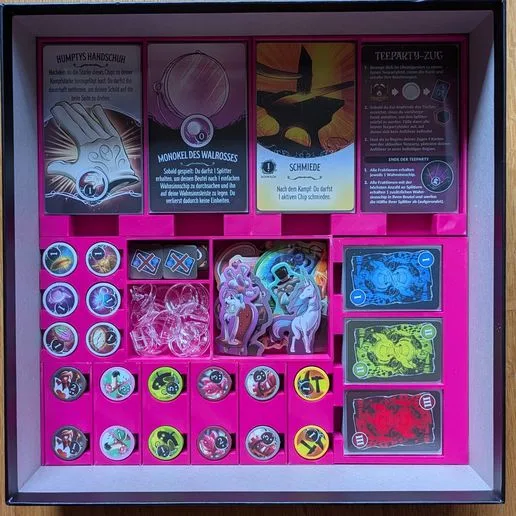 Wonderland's War + Shards of Madness Expansion - retail version insert
