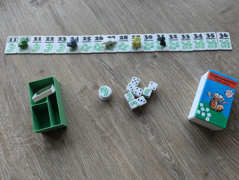 Pocket version of Pickomino, Regenwormen, Heckmeck with expansion