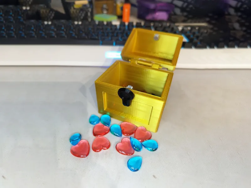 The Binding Of Isaac Four Souls Token Box - Golden Chest