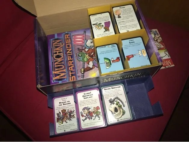 Munchkin Starfinder Everything Box Card Insert
