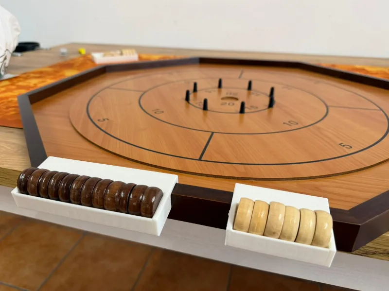 Crokinole pieces holder for hexagonal Philos board