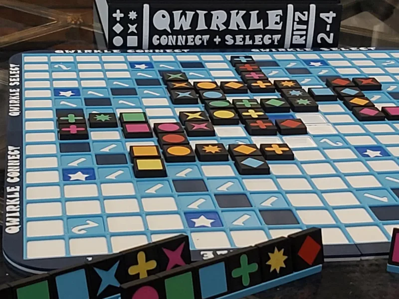 QWIRKLE - Bookcase Edition