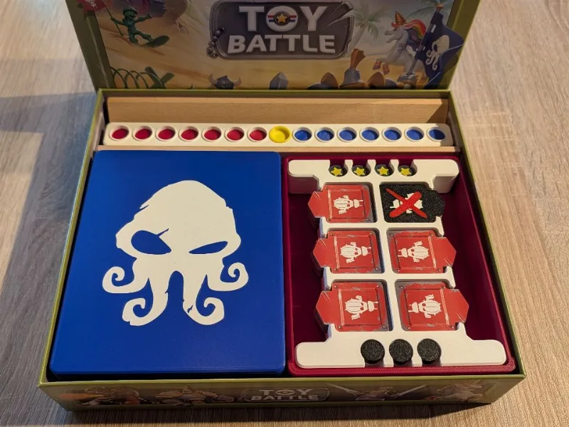 Toy Battle Insert with Medal Track