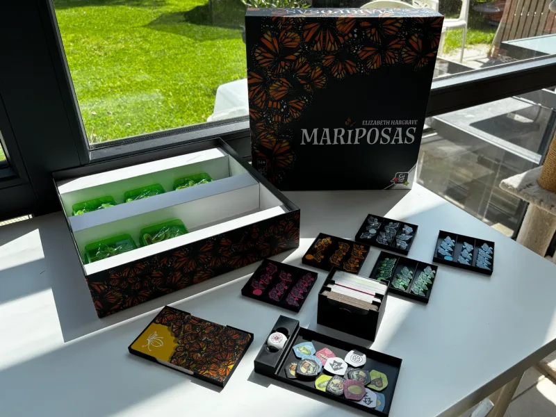 Storage insert for the game Mariposas