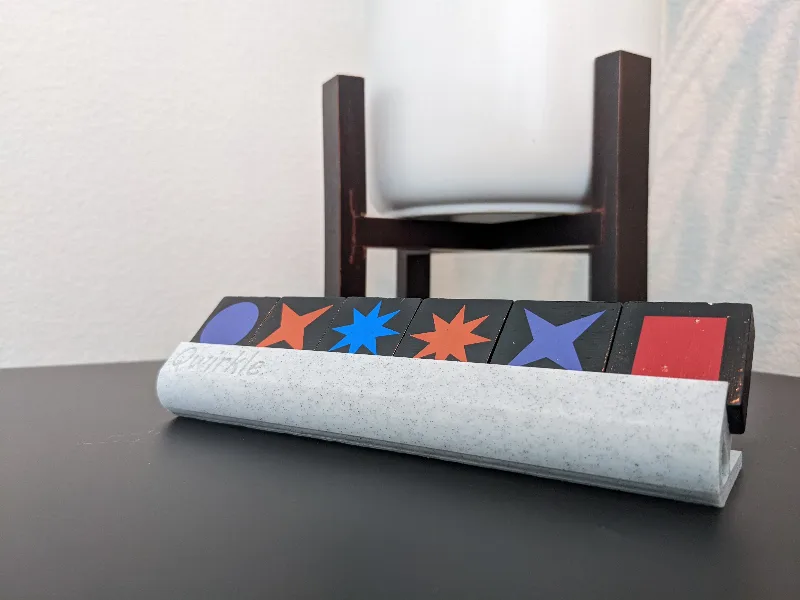 Qwirkle game tile holder