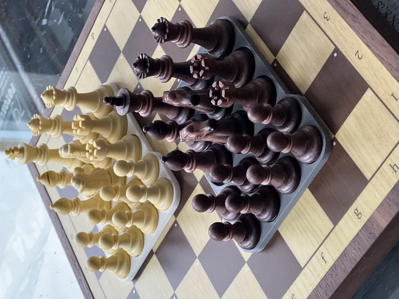 Tray to keep track of chess pieces for ChessnutAir