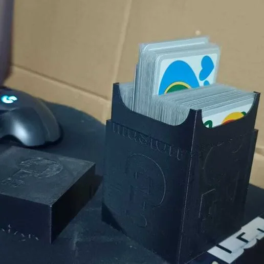 Illusion card box