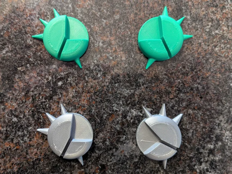 Terror in Meeple City screen holder feet