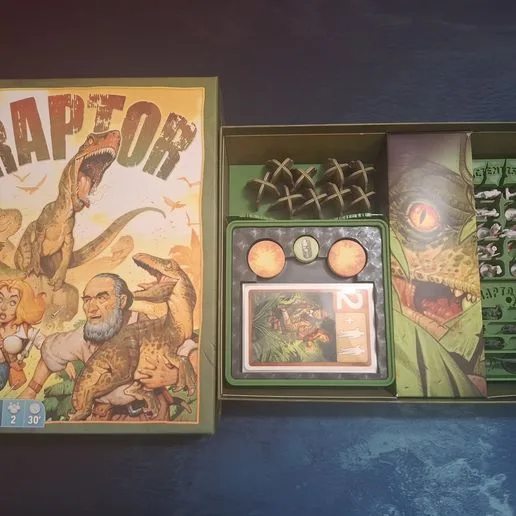 Raptor board game insert - Sleeved cards