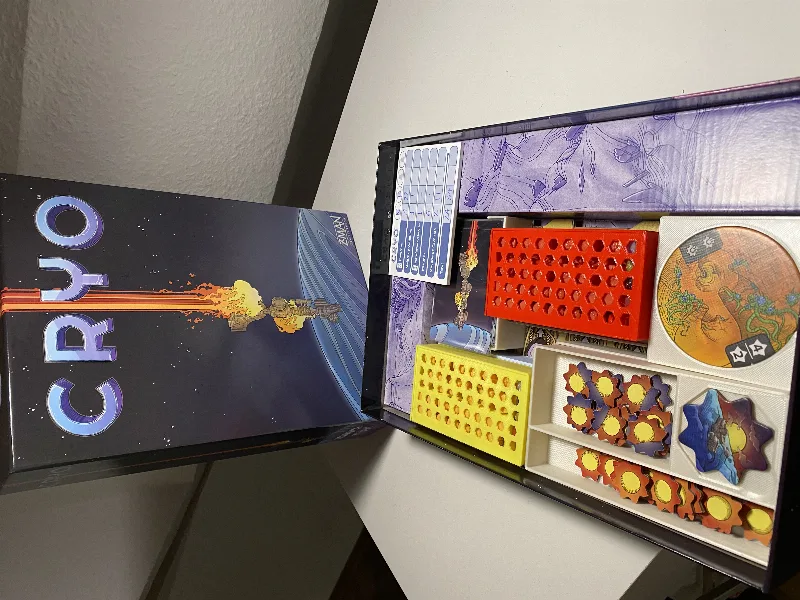 Cryo board game insert