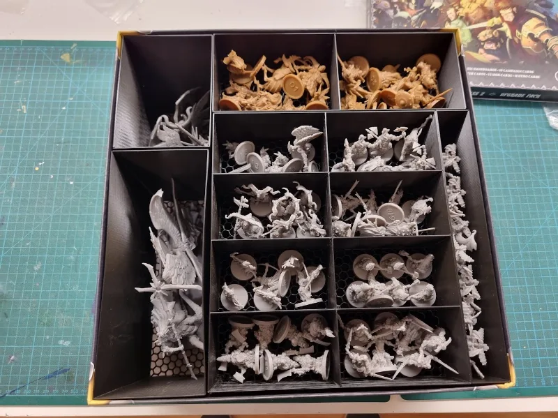 Insert for Massive Darkness 2 retail + MD1 + update pack + Necromancer + Bard